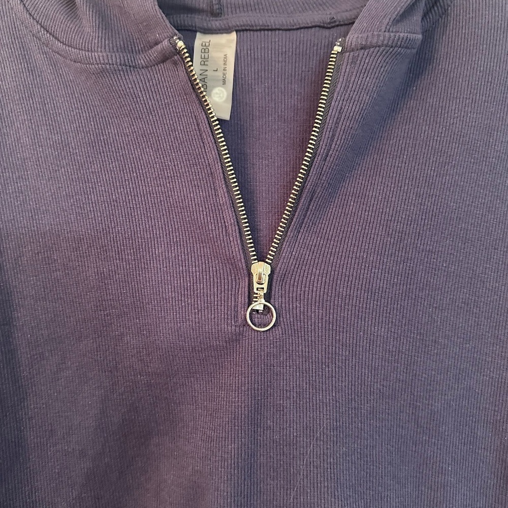 Navy Blue Women's Cropped Hoodie - Picture 2 of 4